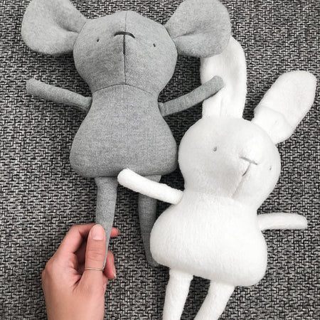 Kiou Kiout | Grey Mouse Doll - Plumme Box